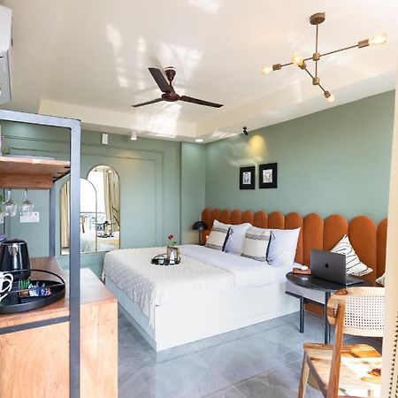 Maison 42- Onetreestays Gurgaon Bagian luar foto