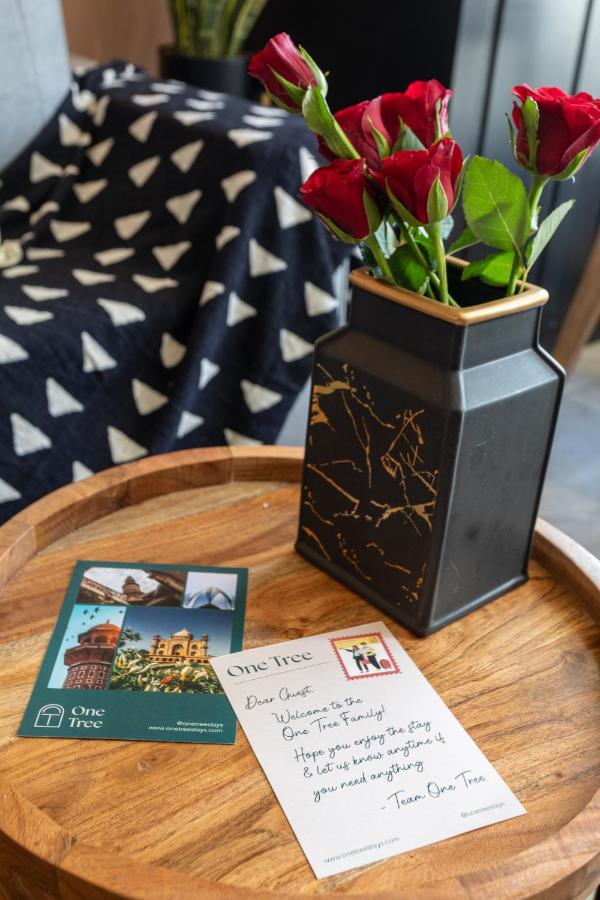 Maison 42- Onetreestays Gurgaon Bagian luar foto