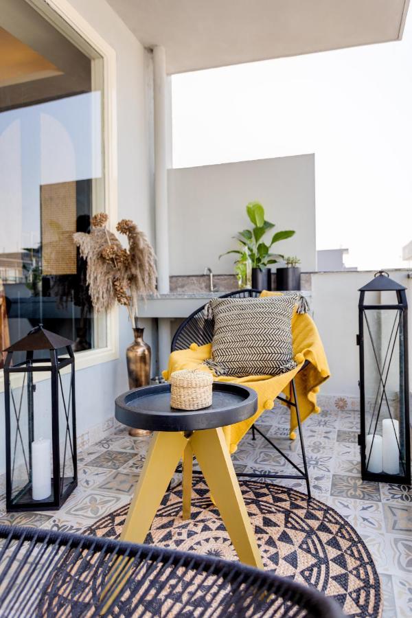 Maison 42- Onetreestays Gurgaon Bagian luar foto
